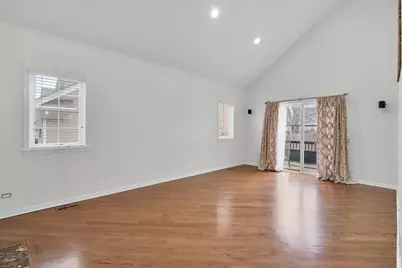 141 Manchester Court, Buffalo Grove, IL 60089 - Photo 11