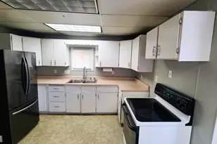 305 N Seminary Ave, Mount Morris, IL 61054 - Photo 5