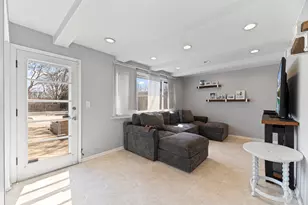 31 Mulberry E Rd, Deerfield, IL 60015 - Photo 11