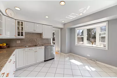 31 Mulberry East Road, Deerfield, IL 60015 - Photo 9