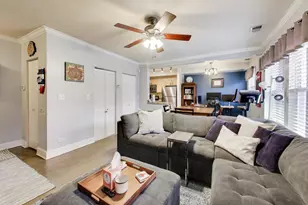 3450 N Janssen Ave, Chicago, IL 60657 - Photo 3