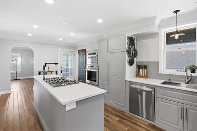 218 N 4th Avenue, Saint Charles, IL 60174 - Photo 13