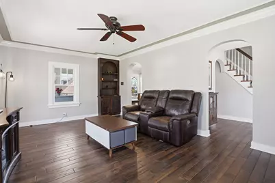 218 N 4th Avenue, Saint Charles, IL 60174 - Photo 9