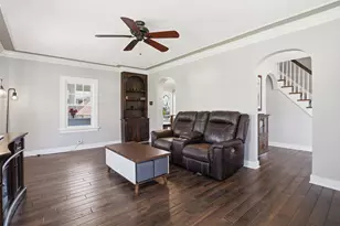 218 N 4th Ave, Saint Charles, IL 60174 - Photo 9