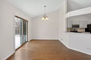 2661 Stanton Cir, Lake in the Hills, IL 60156 - Photo 7