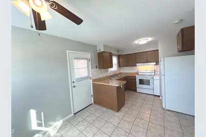 12725 S Saginaw Avenue, Chicago, IL 60633 - Photo 5