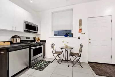 3226 W Potomac Avenue #1F, Chicago, IL 60651 - Photo 9