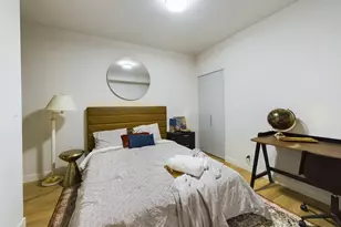 2437 W Walton St, Chicago, IL 60622 - Photo 19