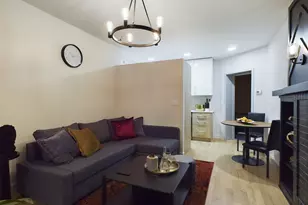 2437 W Walton St, Chicago, IL 60622 - Photo 5