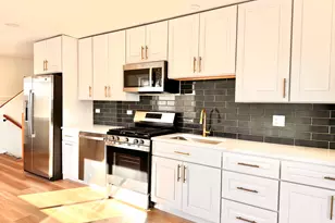 16465 Terry Ln, Oak Forest, IL 60452 - Photo 5