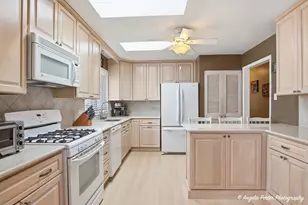 3114 Riverstream Dr, McHenry, IL 60050 - Photo 11