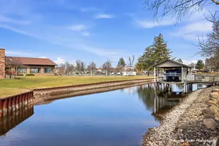 3114 Riverstream Dr, McHenry, IL 60050 - Photo 3