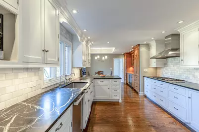 609 Old Hickory Lane, Libertyville, IL 60048 - Photo 9