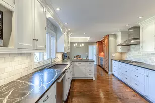 609 Old Hickory Ln, Libertyville, IL 60048 - Photo 9