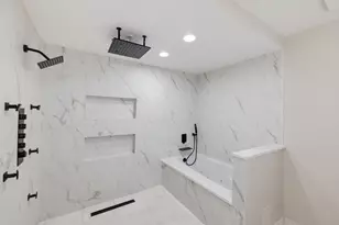 1323 Home Ave, Berwyn, IL 60402 - Photo 13