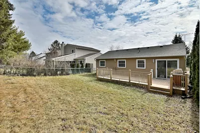 714 N Lakeside Drive, Vernon Hills, IL 60061 - Photo 31