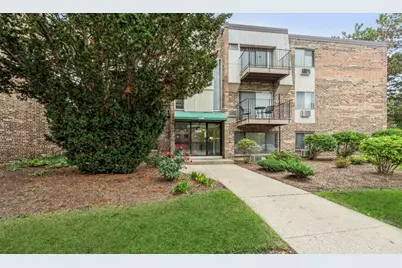 1459 N Winslowe Drive #301, Palatine, IL 60074 - Photo 1