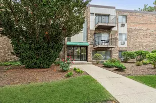 1459 N Winslowe Dr, Palatine, IL 60074 - Photo 1