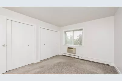 1459 N Winslowe Drive #301, Palatine, IL 60074 - Photo 9