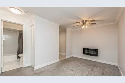 1459 N Winslowe Drive #301, Palatine, IL 60074 - Photo 5