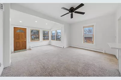 237 W Austin Avenue, Libertyville, IL 60048 - Photo 7