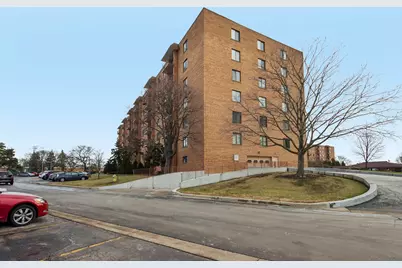 1727 W Crystal Lane #311, Mount Prospect, IL 60056 - Photo 7