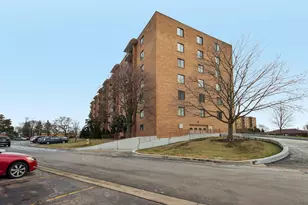 1727 W Crystal Ln, Mount Prospect, IL 60056 - Photo 7