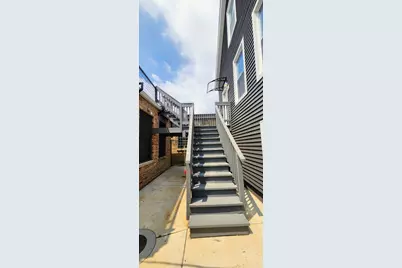 3816 W Montrose Avenue, Chicago, IL 60618 - Photo 25