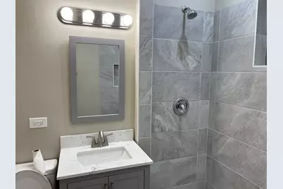 3816 W Montrose Avenue, Chicago, IL 60618 - Photo 35