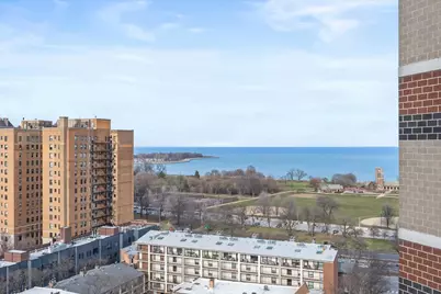 3660 N Lake Shore Drive #1613, Chicago, IL 60613 - Photo 3