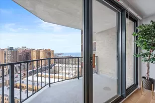 3660 N Lake Shore Dr, Chicago, IL 60613 - Photo 15