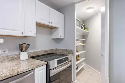 3660 N Lake Shore Drive #1613, Chicago, IL 60613 - Photo 11