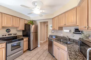 80 Willow Pkwy, Buffalo Grove, IL 60089 - Photo 13