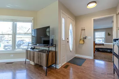 80 Willow Parkway, Buffalo Grove, IL 60089 - Photo 5