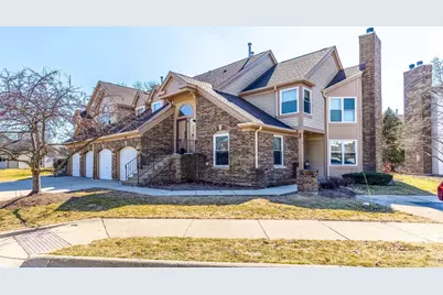 80 Willow Parkway, Buffalo Grove, IL 60089 - Photo 1