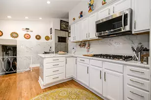 9833 N Lauren Ln, Niles, IL 60714 - Photo 13