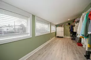 9833 N Lauren Ln, Niles, IL 60714 - Photo 21