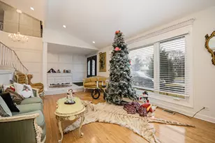 9833 N Lauren Ln, Niles, IL 60714 - Photo 5