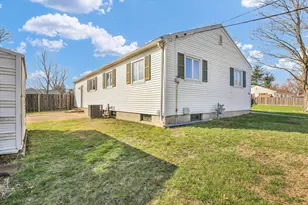 9 Glenview Dr, Decatur, IL 62521 - Photo 23