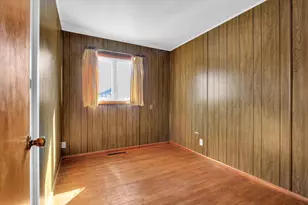 9 Glenview Dr, Decatur, IL 62521 - Photo 9