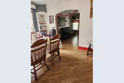 10749 S Avenue J, Chicago, IL 60617 - Photo 3