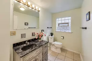 9010 Samoset Trail, Skokie, IL 60076 - Photo 19