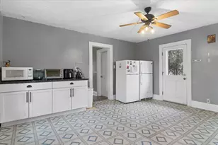 1404 Benton St, Rockford, IL 61107 - Photo 11