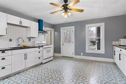 1404 Benton Street, Rockford, IL 61107 - Photo 9