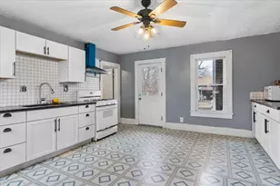 1404 Benton St, Rockford, IL 61107 - Photo 9