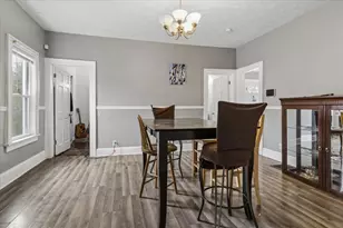 1404 Benton St, Rockford, IL 61107 - Photo 5