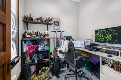 2118 W Fletcher Street, Chicago, IL 60618 - Photo 15