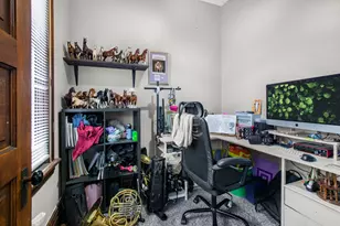 2118 W Fletcher St, Chicago, IL 60618 - Photo 15