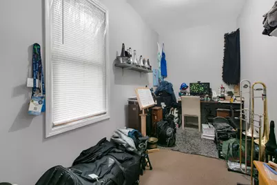 2118 W Fletcher Street, Chicago, IL 60618 - Photo 13