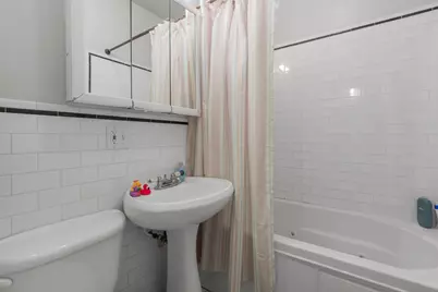 2118 W Fletcher Street, Chicago, IL 60618 - Photo 5